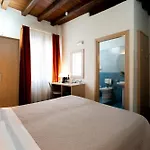 Porta Delle Botteghelle 3*