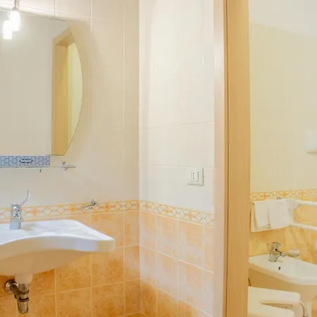 Porta Delle Botteghelle 3*